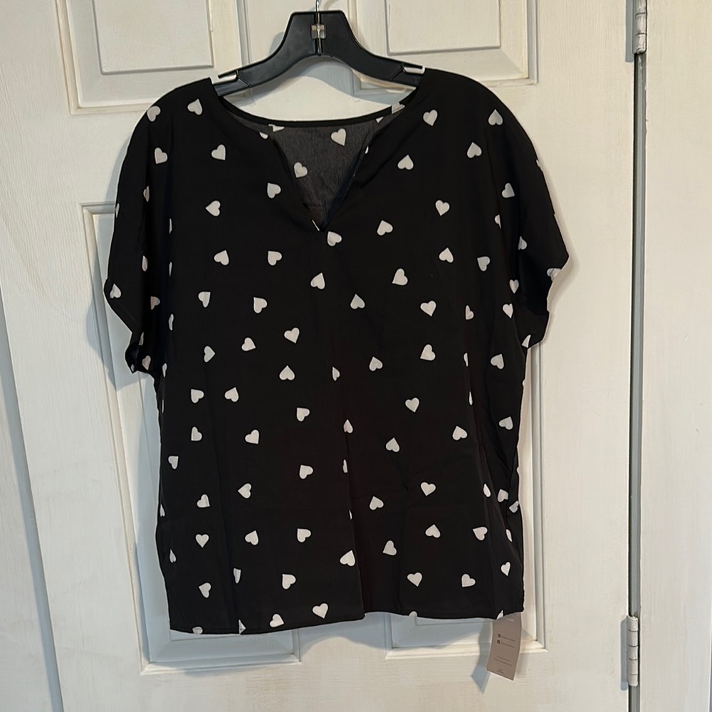 NWT Emery Rose Top size large